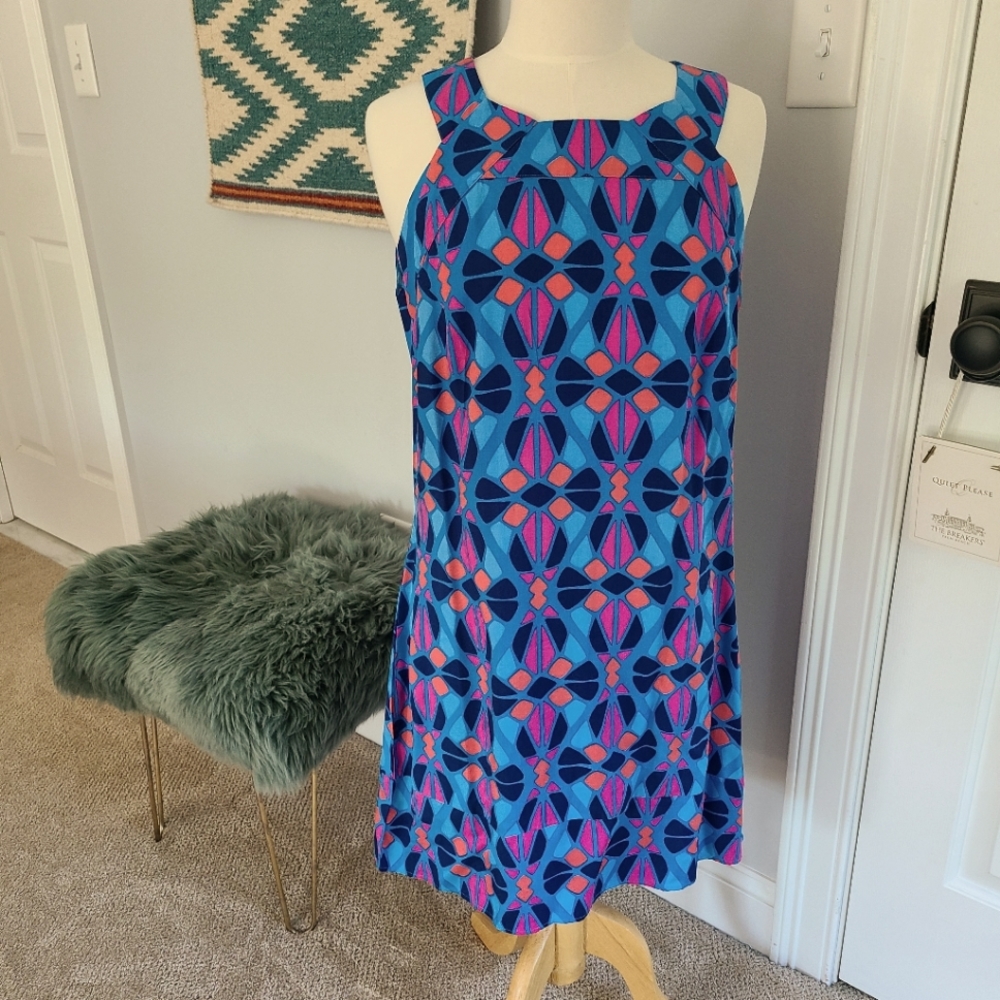 Escapada living sleeveless dress NWT size M